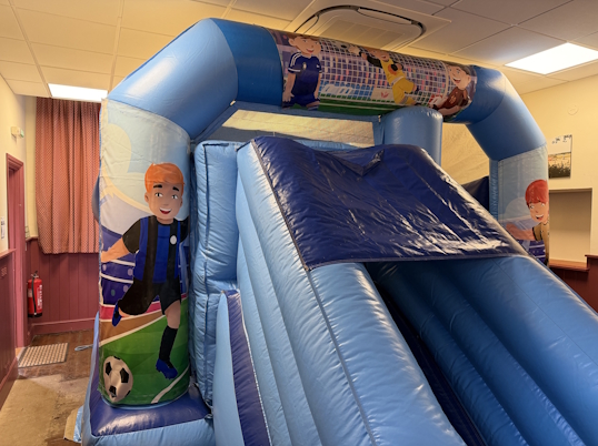 Bounce, Jump N Slide (Football)