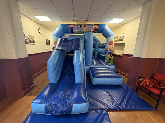 Bounce, Jump N Slide (Football)