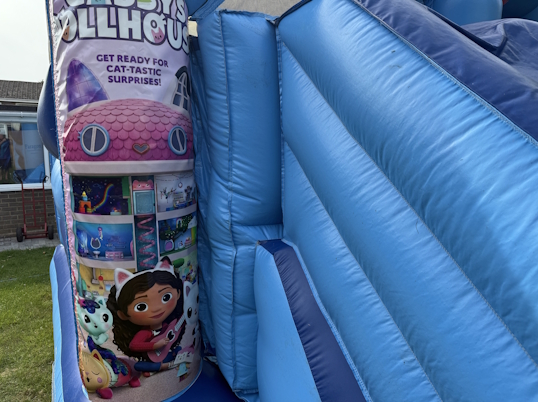 Bounce, Jump N Slide (Gabby's Dollhouse)