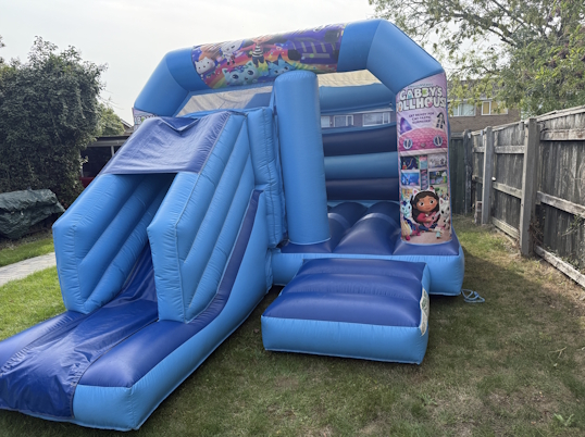 Bounce, Jump N Slide (Gabby's Dollhouse)