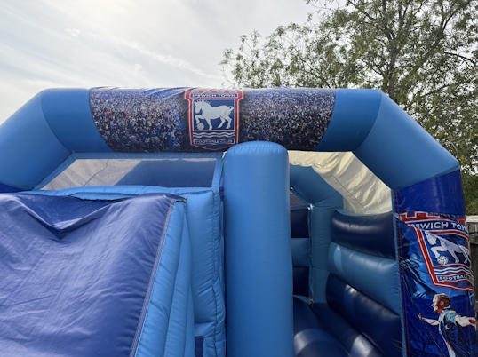 Bounce, Jump N Slide (ITFC)