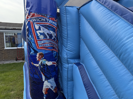 Bounce, Jump N Slide (ITFC)